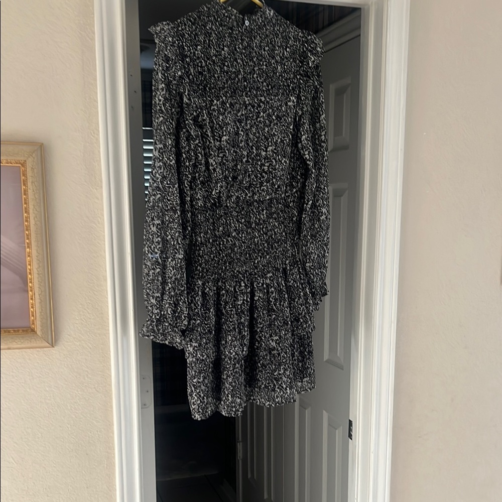 Entro Black and White Patterned Dress